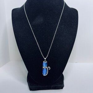 Silver Tone Chain Necklace W/Rhinestones And Blue Cabochon Cat Pendant (5550)